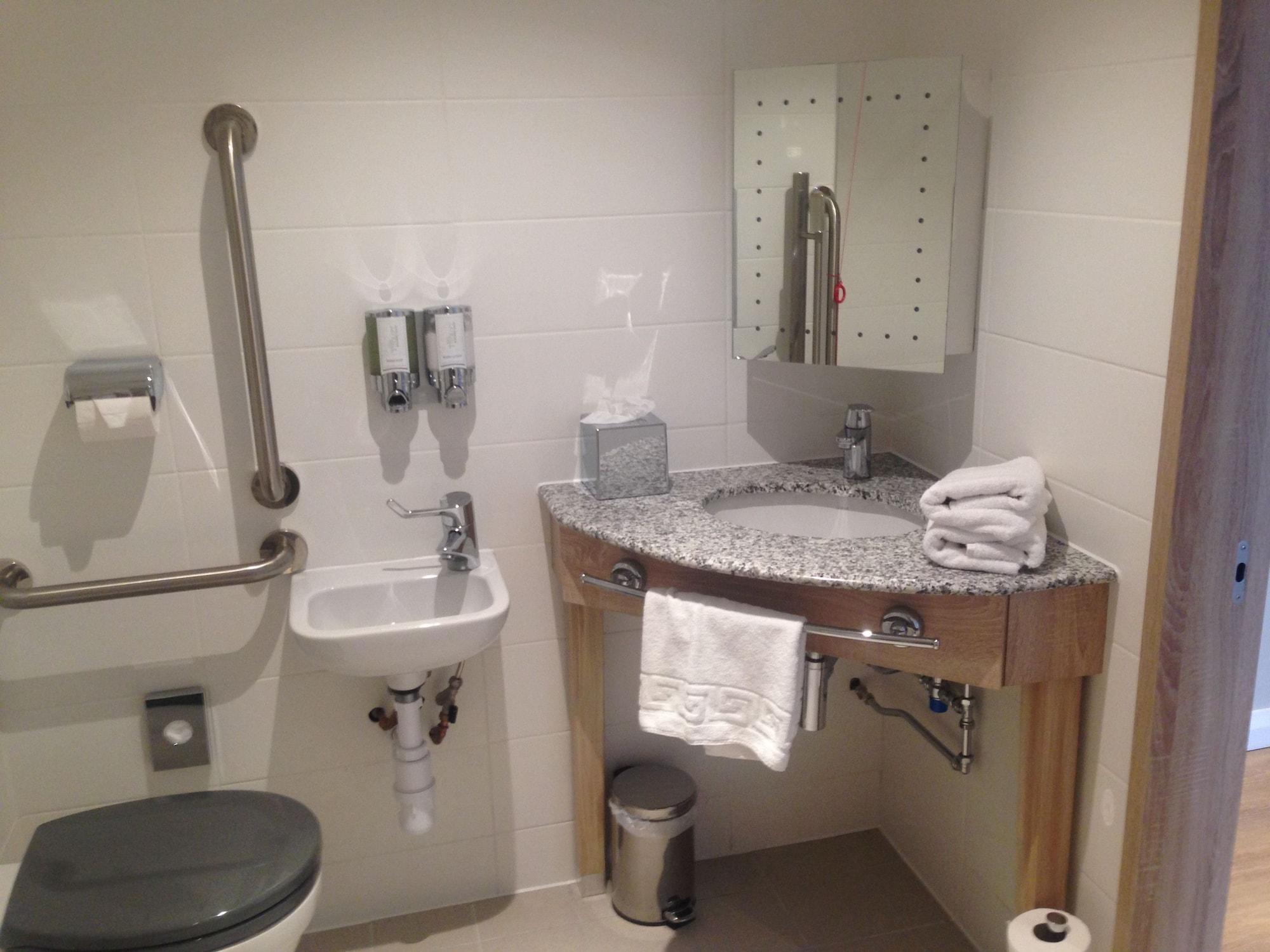 Hampton By Hilton Glasgow Central מראה חיצוני תמונה