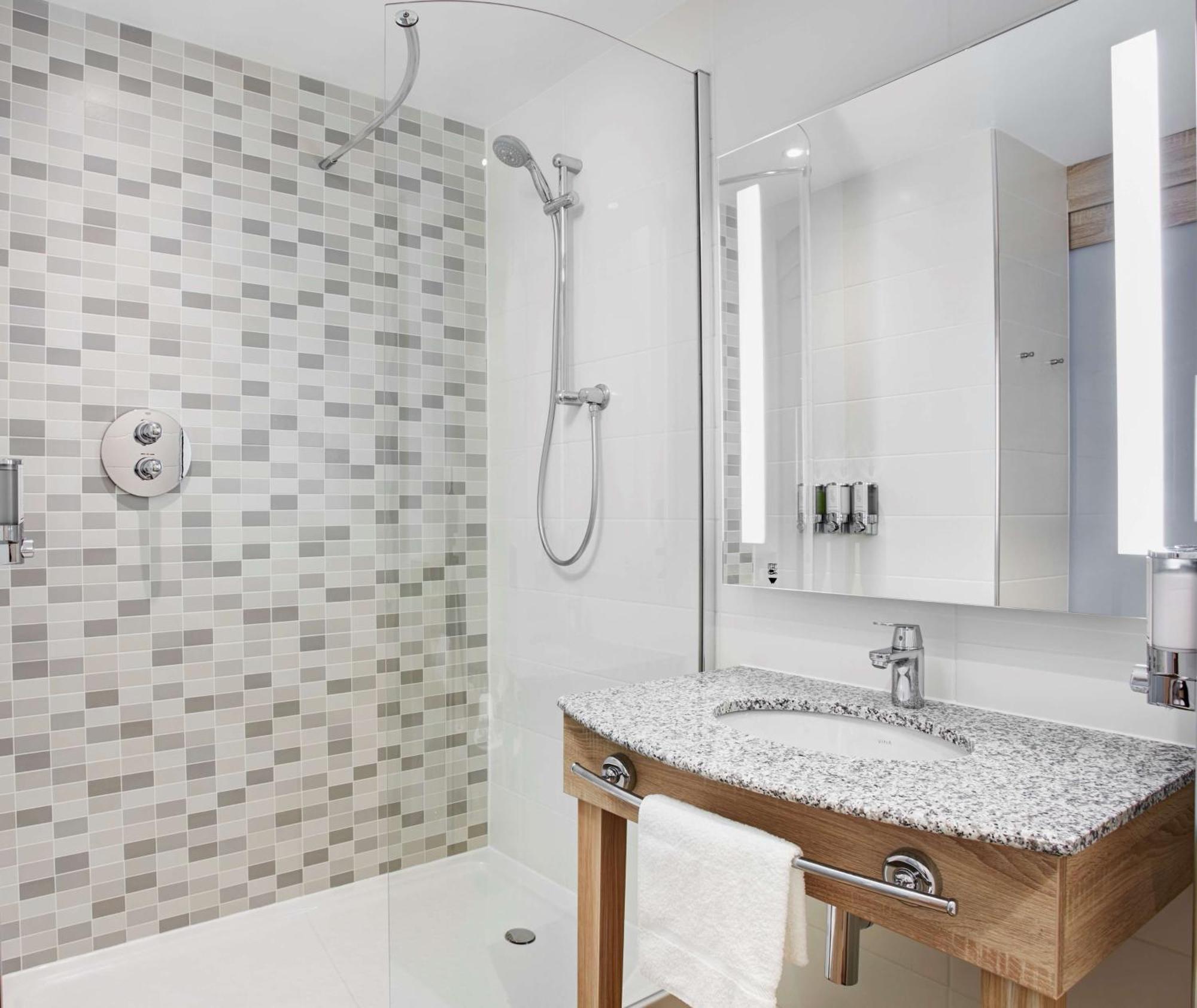 Hampton By Hilton Glasgow Central מראה חיצוני תמונה